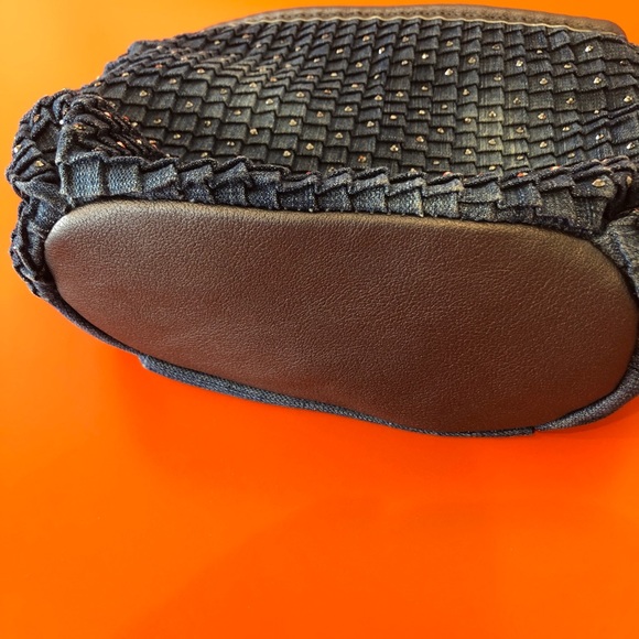 Fun little bling cross body purse. - Picture 2 of 4